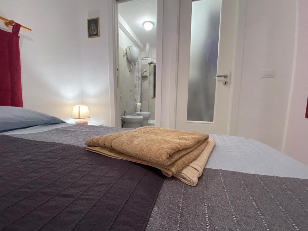 B&B Casetta Verde Felice Шила Екстериор снимка