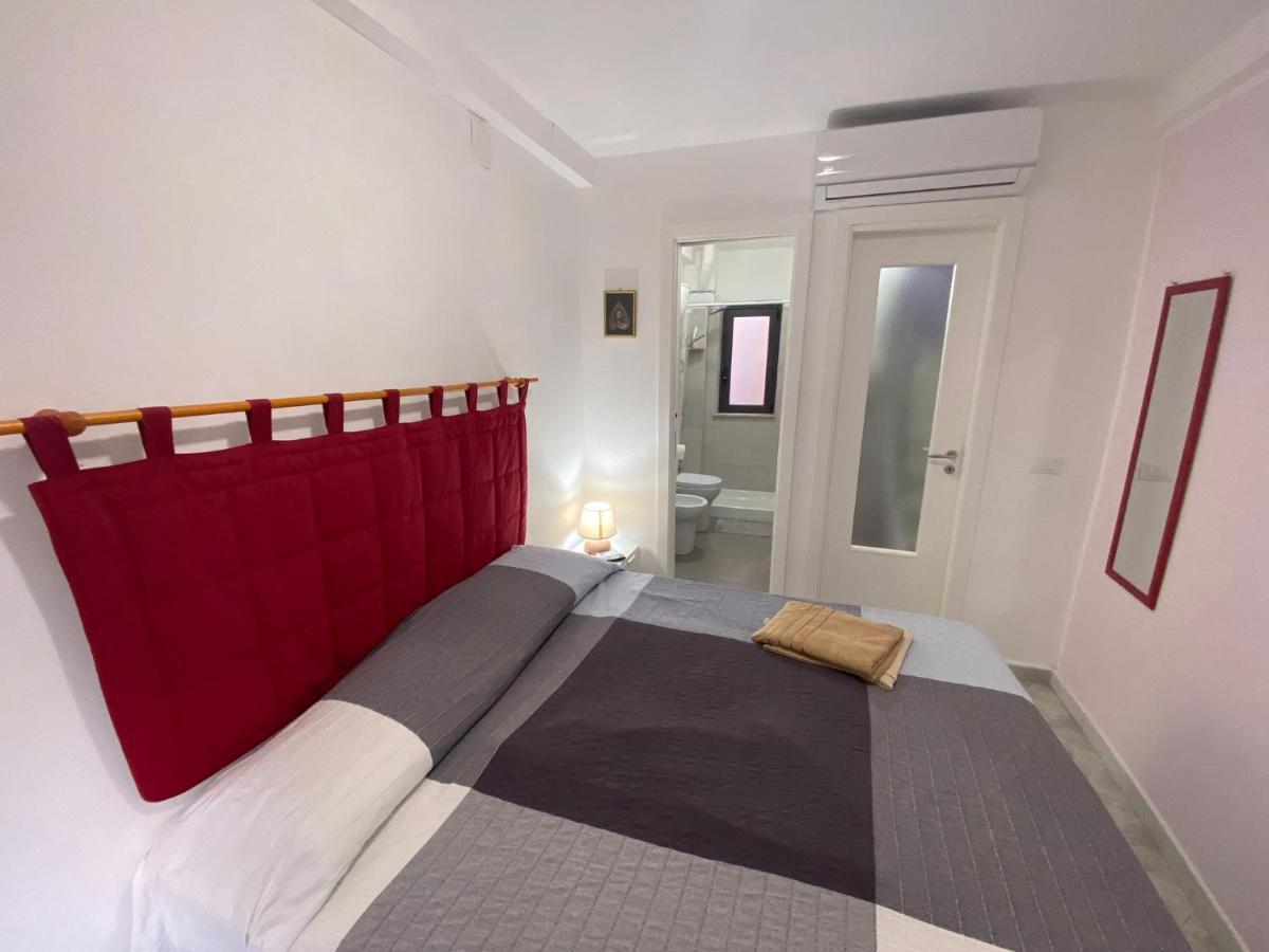 B&B Casetta Verde Felice Шила Екстериор снимка