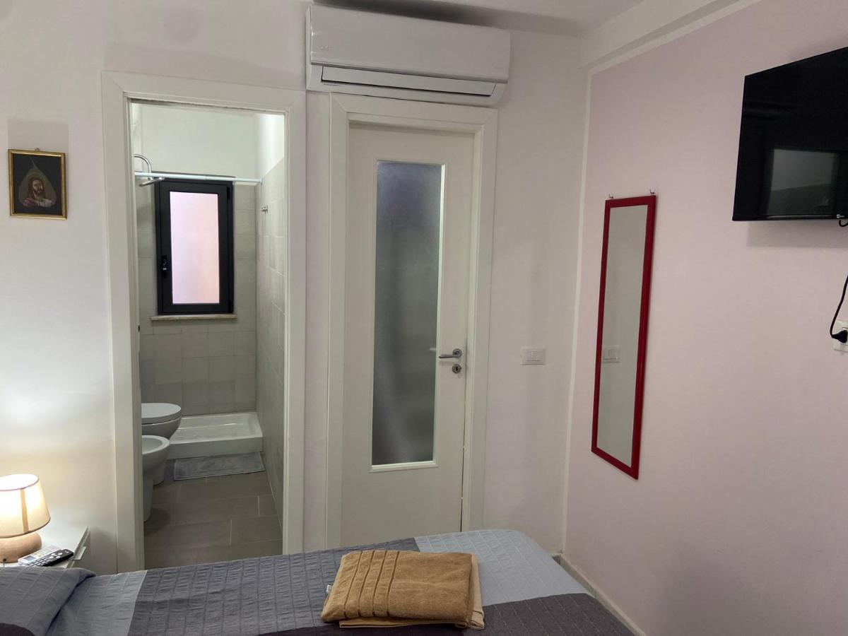 B&B Casetta Verde Felice Шила Екстериор снимка