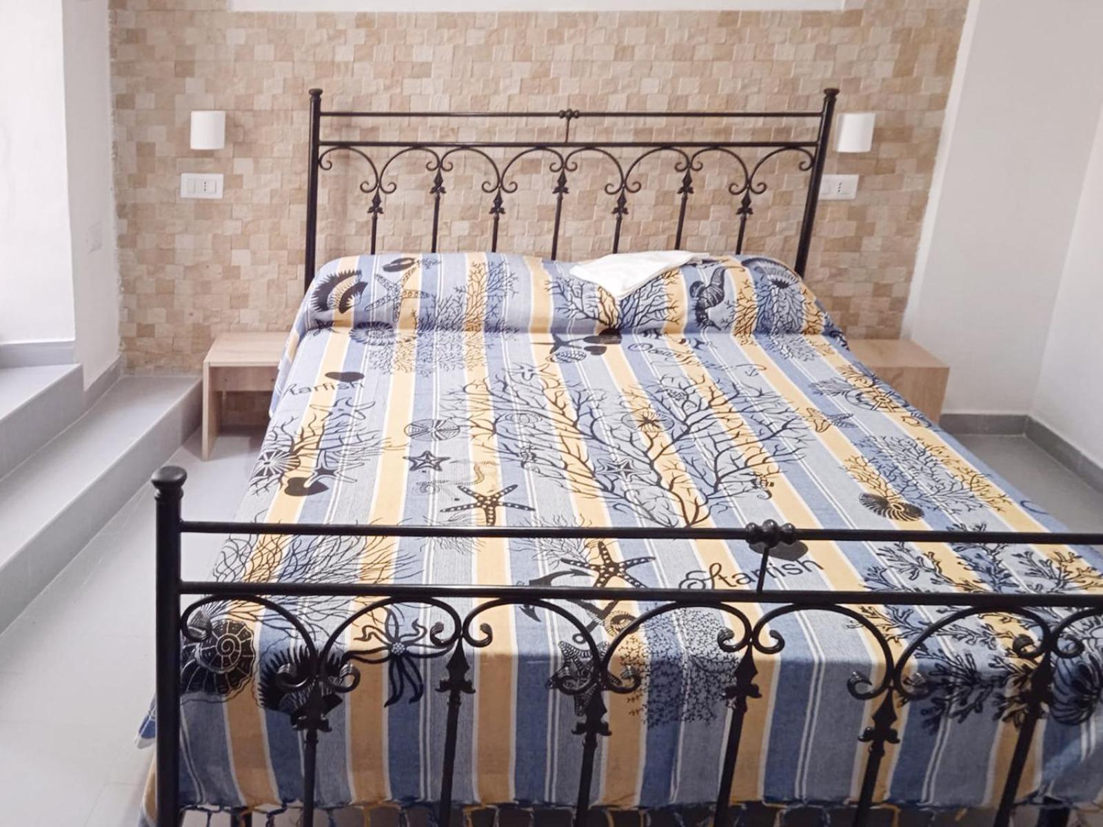 B&B Casetta Verde Felice Шила Екстериор снимка